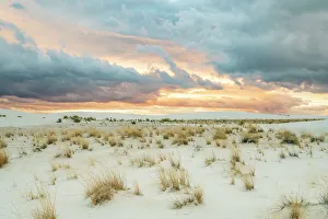 Images Dated 9th April 2022: USA, New Mexico, White Sands National Monument. Clouds over sand dunes