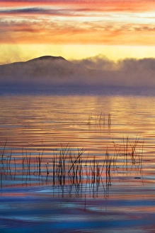 USA, New York, Adirondack Mountains. Racquette Lake at sunrise