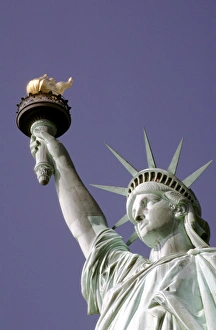 Images Dated 14th April 2005: USA, New York, Ellis Island. Statue of Liberty