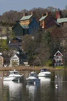 USA, New York, Huntington. View of Cold Spring Harbor towards Cold Spring Harbor