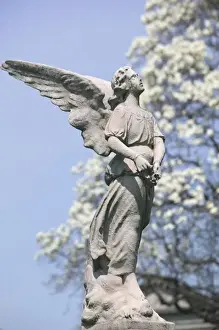 Images Dated 2nd June 2011: USA, New York, New York City, Brooklyn: Greenwood Heights, GREENWOOD CEMETERY, Winged