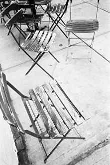 Images Dated 7th April 2004: USA, NEW YORK: New York City Cafe Chairs, Greenwich Village