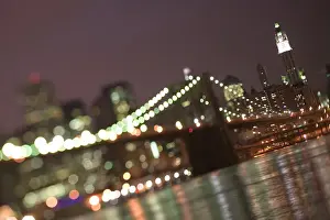 Images Dated 28th January 2005: USA-New York-New York City-Manhattan: Brooklyn Bridge & Lower Manhattan / Evening