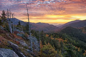 Images Dated 13th June 2018: USA, New York State. Sunrise on Mount Baxter in autumn, Adirondack Mountains