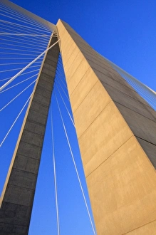 Images Dated 2nd April 2010: USA, North America; South Carolina, Charleston. The top of the Richard Ravenel Bridge