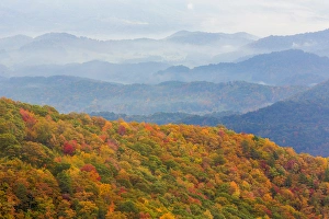 Images Dated 13th October 2014: USA, North Carolina, Blue Ridge Parkway. Scenic overlook