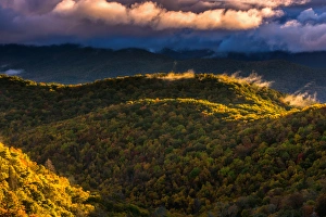 Images Dated 13th October 2013: USA, North Carolina, Brevard. Autumn landscape in Pisgah National Forest. Credit as
