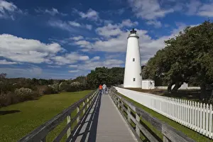 Images Dated 4th November 2013: USA, North Carolina, Cape Hatteras National Saeshore, Ocracoke, Ocracoke Lighthouse, b