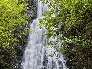 USA, North Carolina, Cherokee Indian Reservation, Cherokee, Mingo Falls