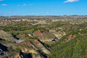 USA, North Dakota, Medora. Theodore Roosevelt National Park, South Unit, Badlands