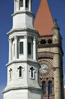 Images Dated 21st October 2006: USA, Ohio, Cincinnati: Towers of St. Peter in Chains Cathedral and Cincinnati City Hall