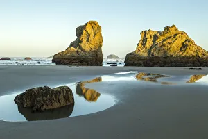Low Tide Prints: USA, Oregon, Bandon Beach, sunrise, low tide