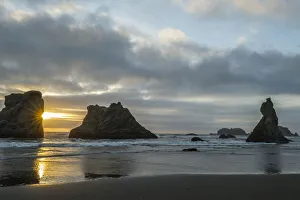 Seastack Prints: USA, Oregon, Bandon Beach. Wizards Hat and other formations at sunset