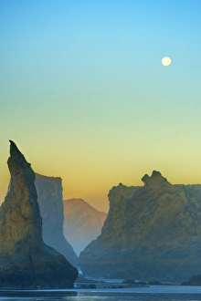 USA, Oregon, Bandon. Moonset and sea stacks
