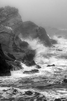 Images Dated 7th May 2016: USA, Oregon, Bandon. Storm waves on coast