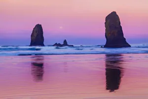 Sea Stack Prints: USA, Oregon, Bandon. Sunrise on beach sea stacks