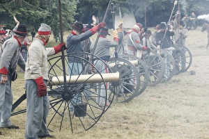 Images Dated 1st July 2012: USA, Oregon, Brooks, Willamette Mission State Park, Confederate artillery in combat