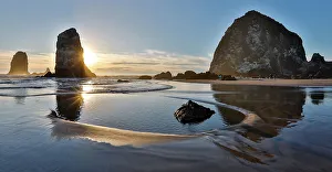 Images Dated 8th September 2021: USA, Oregon. Cannon Beach with Haystack near sunset and low tide