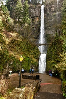 Images Dated 12th April 2011: USA, Oregon, Columbia Gorge National Scenic Area, Multnomah Falls State Park, Multnomah