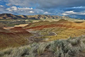 USA, Oregon. John Day Fossil Beds National Monument badlands landscape