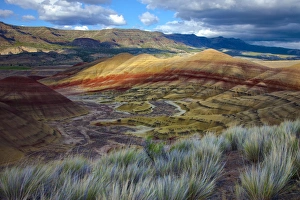 Images Dated 18th June 2012: USA, Oregon. Landscape of the Painted Hills Unit, John Day Fossil Beds National Monument