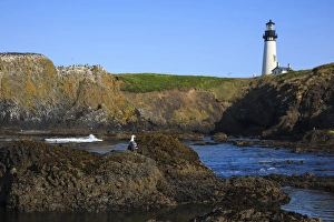 Images Dated 10th July 2012: USA, Oregon, Newport, Yaquina Head, NLCS, the Yaquina Head Lighthouse