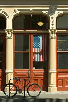 Images Dated 5th July 2006: USA, Oregon, Portland, Bicycle parked at entrance to the Blagen building in Old Town