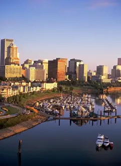 Images Dated 5th July 2006: USA, Oregon, Portland, Boats in the Portland Marina along the Willamette River