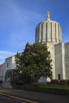 USA, Oregon, Salem, Oregon State Capitol