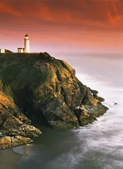 Guidance Prints: USA, Oregon, Washington Coast, View of North Head Lighthouse