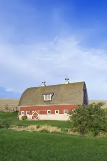 Images Dated 14th September 2009: USA, Oregon, Weston, Union Barn (Property Released)
