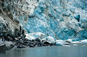 Images Dated 5th August 2010: USA, Pacific Northwest, Alaska, Glacier Bay National Park. Lamplugh Glacier