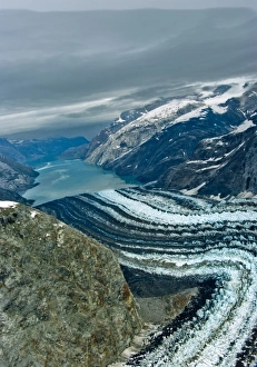 Images Dated 9th August 2010: USA, Pacific Northwest, Alaska, Glacier Bay National Park. Johns Hopkins Glacier
