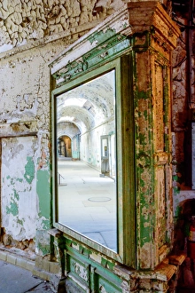 Images Dated 12th May 2015: USA, Pennsylvania, Philadelphia, Eastern State Penitentiary. Interior of abandoned prison
