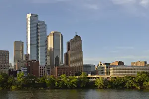 Images Dated 7th June 2014: USA, Pennsylvania, Pittsburgh. Downtown Pittsburgh from the Monongahela River