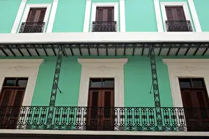 Images Dated 9th March 2011: USA, Puerto Rico, San Juan. Facades of Old San Juan architecture of Puerto Rico