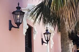 USA, South Carolina, Charleston. Pink house with lanterns