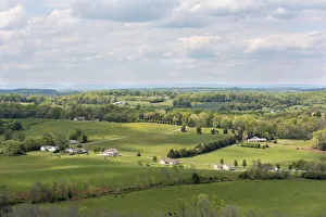 Images Dated 15th November 2021: USA, Tennessee. Glorious spring landscape rolling hills. Appalachian Mountain