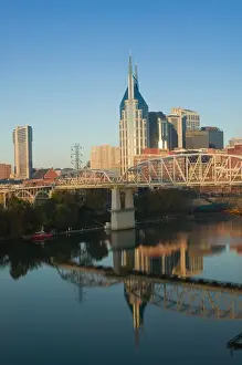 USA, Tennessee, Nashville: Morning View of City and Shelby Avenue Bridge