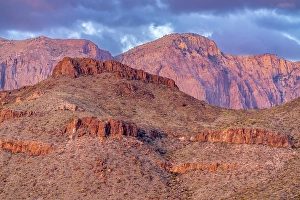 USA, Texas, Big Bend National Park. Chisos Mountains at sunset