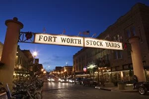 Images Dated 3rd December 2005: USA, TEXAS, Fort Worth: Fort Worth Stock Yards Area, Sign on North Main Street / Evening