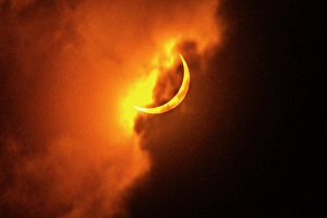 Images Dated 22nd June 2024: USA, Texas, Hill Country. Solar eclipse
