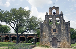 Images Dated 8th June 2005: USA, Texas, Mission San Francisco de la Espada near San Antonio