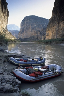 USA, Texas, Rafting Boquillas Canyon, Rio Grande River, Big Bend National Park