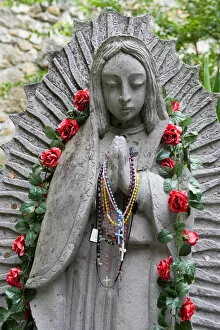 USA, Texas, Statue of the Virgin of Guadalupe at mission San Juan Capistrano founded