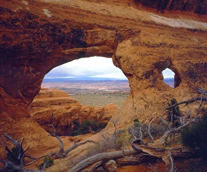 Images Dated 6th May 2014: USA; Utah. ; An Arch in Arches National Park