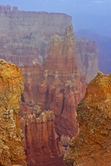 Images Dated 1st November 2011: USA, Utah, Bryce Canyon National Park. View of sandstone formations
