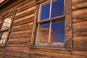 Images Dated 15th March 2007: USA, Utah, Capitol Reef National Park. Reflection of nearby cliffs in the window