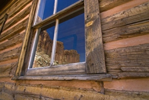 Images Dated 15th March 2007: USA, Utah, Capitol Reef National Park. Reflection of nearby cliffs in the window