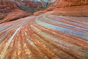Images Dated 13th November 2013: USA, Utah, Glen Canyon National Recreation Area. Layered patterns in sandstone rock